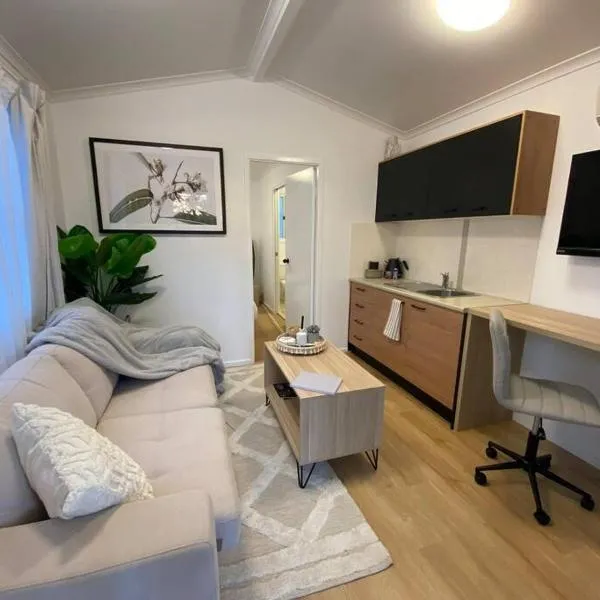 Hidden Pines - close to UNE/schools, parkland view, hotel v destinaci Armidale