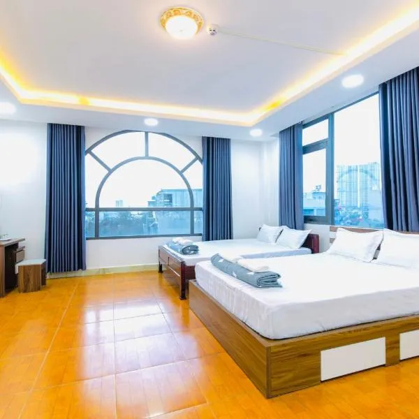 Hoa Cúc Phương Hotel Dĩ An - Bình Dương, khách sạn ở Dĩ An