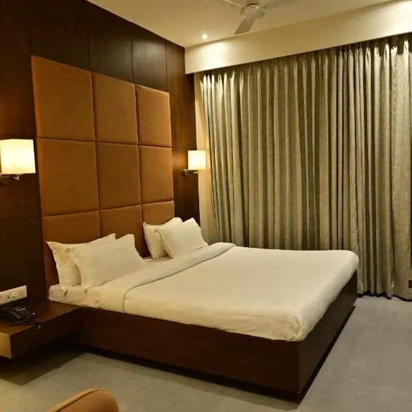 Raj Regency, ξενοδοχείο σε Vilad