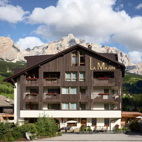 Hotel La Majun, hotel v destinácii La Villa