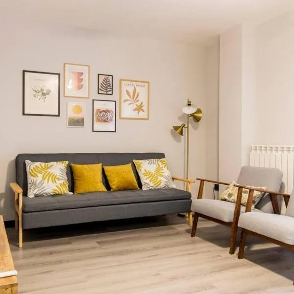 Castrillo 4 Apartamento Acogedor, hotel in Zaragoza