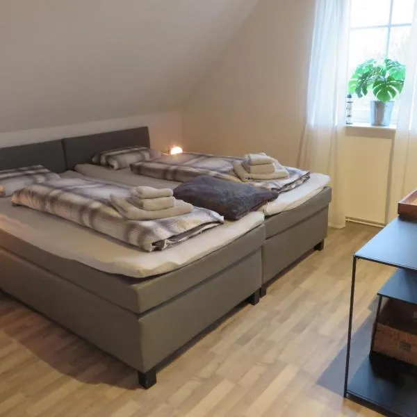 NEU Huus Inge und Manni, hotel em Dornum