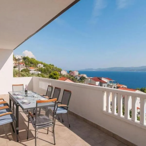 Apartment Stipic Omis, hotel en Omiš