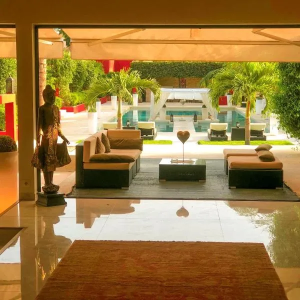 Villa Le Petit Paradis Saly Boutique Hotel, hotel in Ngaparou