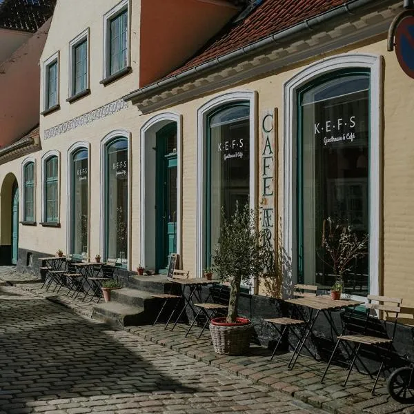 KEFS Guesthouse & Café, hôtel à Ærøskøbing