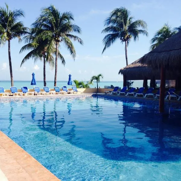 Nautibeach Beach Front Condos in North Beach, hotel v destinaci Isla Mujeres