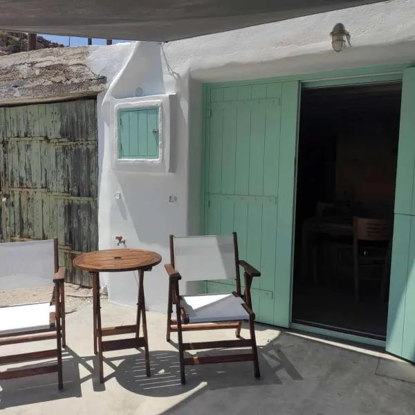 Apanemo Beach House Agios Nikolaos Kimolos, hotel v destinaci Kimolos