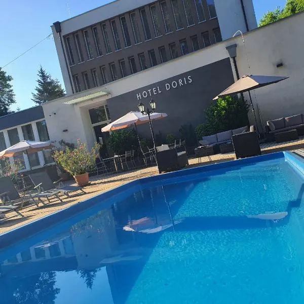 Doris Hotel – hotel w Siófoku
