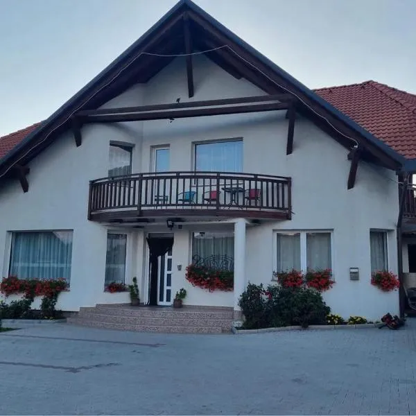 Kincses Panzió, hotel din Praid