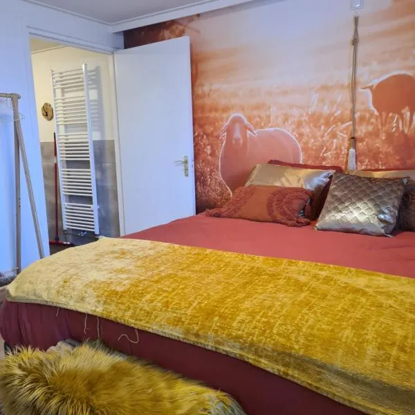 Een Nije Dei, hotel di Arum