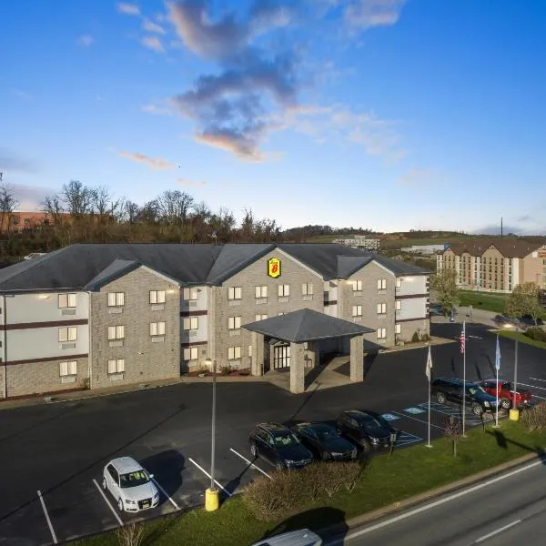 Super 8 by Wyndham Uniontown PA, hotel v destinaci Uniontown