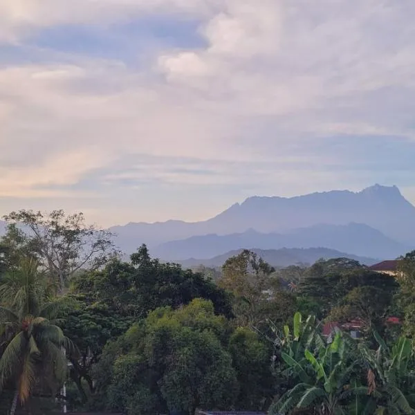 Mountain View Guest House KB, hotel di Kota Belud