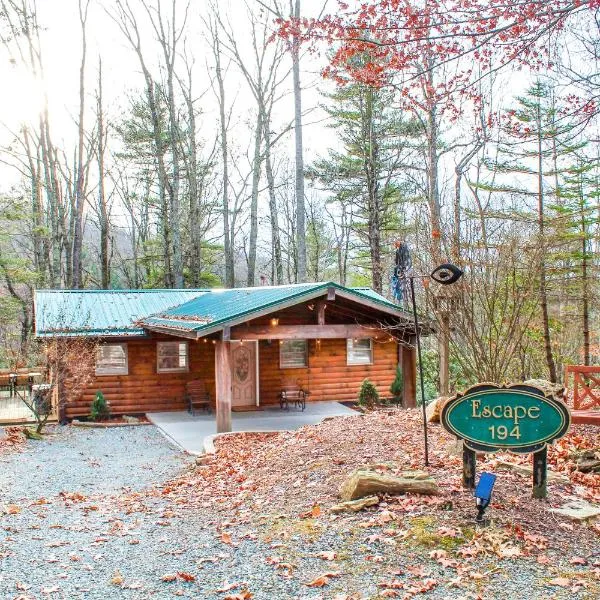 The Escape Cabin, hotel in Boone