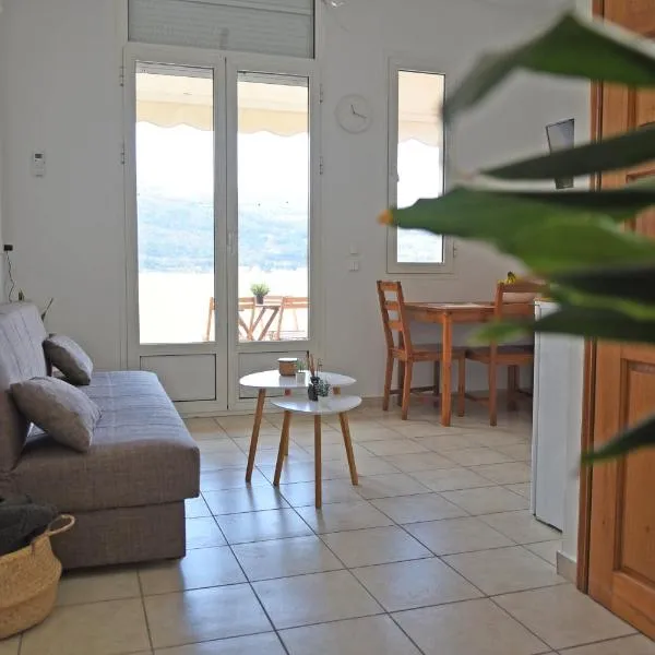 Plateia sea view loft, hotel in Samos