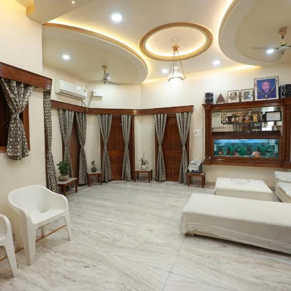 Kapoor Sahab Homestay : it's a home away from home., ξενοδοχείο στο Βαρανάσι