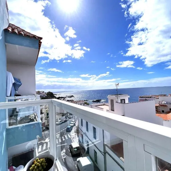 ALCAMAR Alquiler de Habitaciones con cocina y baño compartido y balcón con vista al mar!、アルカラのホテル