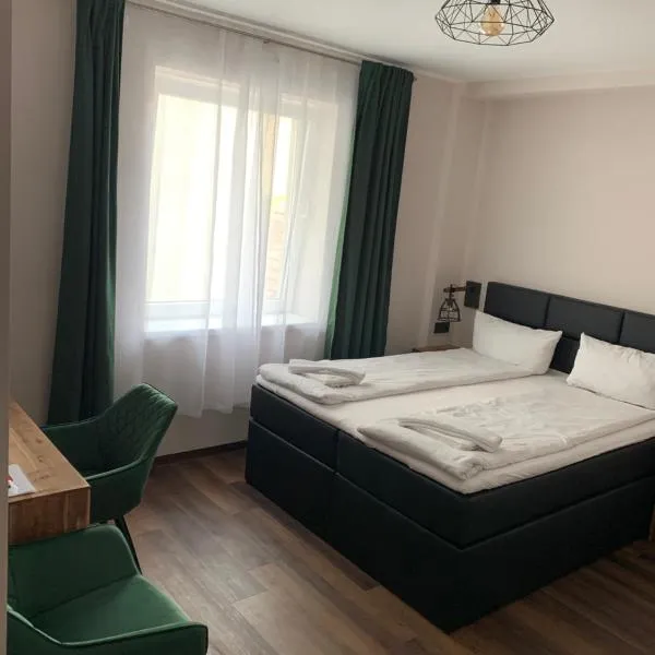 프리드리히스하펜에 위치한 호텔 Hotel Capitol Zentrum - 24h -