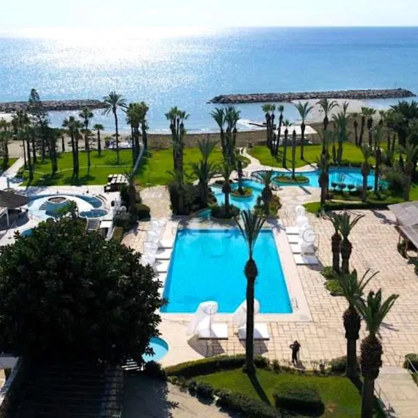 Sandy Beach Hotel & Spa, hotel Lárnakában