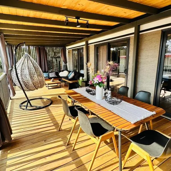 George Holiday Homes - Soline Beach, hotel in Biograd na Moru