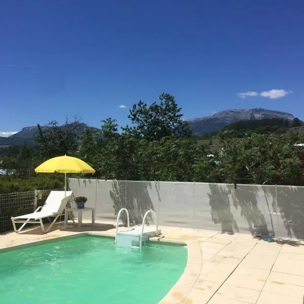 Villa les Rosiers, hotel in Tallard