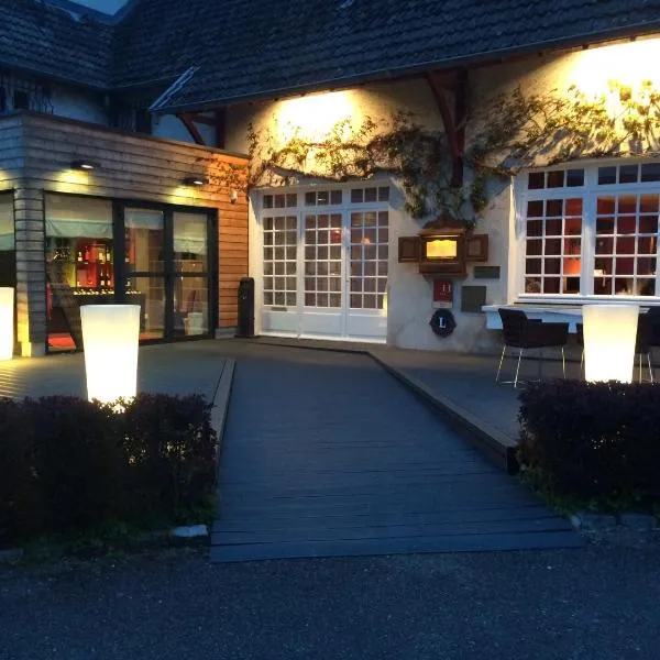 Hotel La Chaumiere، فندق في دول