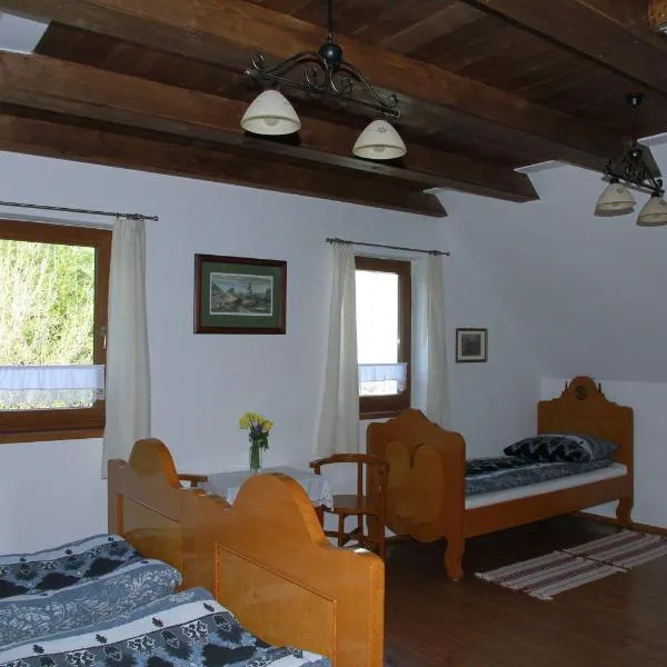 Árpád Ház, hotel v destinaci Alsónána