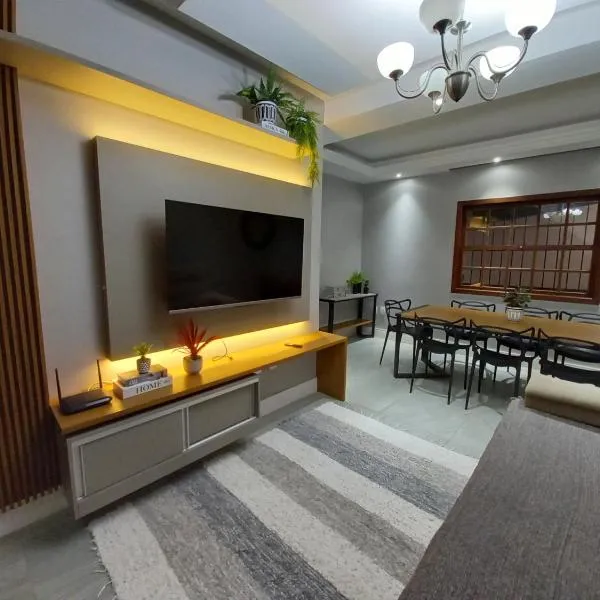 Linda Casa no Jardim Mariléa com Área Gourmet e Hidromassagem!, hotel in Rio das Ostras