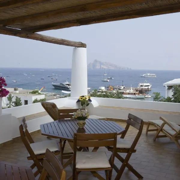 Hotel Tesoriero, hotel v destinaci Panarea
