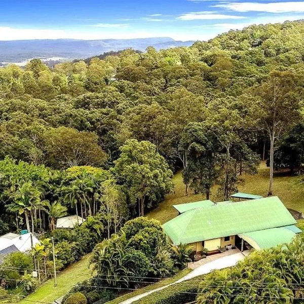 Noosa hinterland acreage close to the beach, hotel v destinaci Ninderry