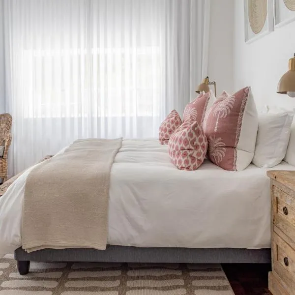 Millrock Beach House, hotel in Plettenberg Bay