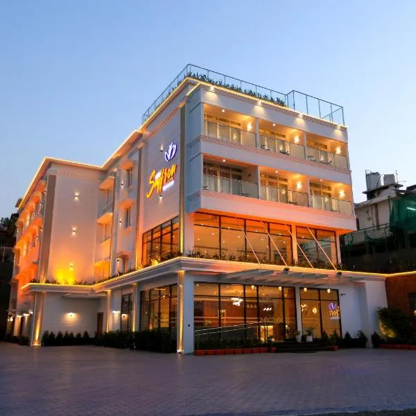 Hotel Saffron Wayanad, hotel in Sultan Bathery