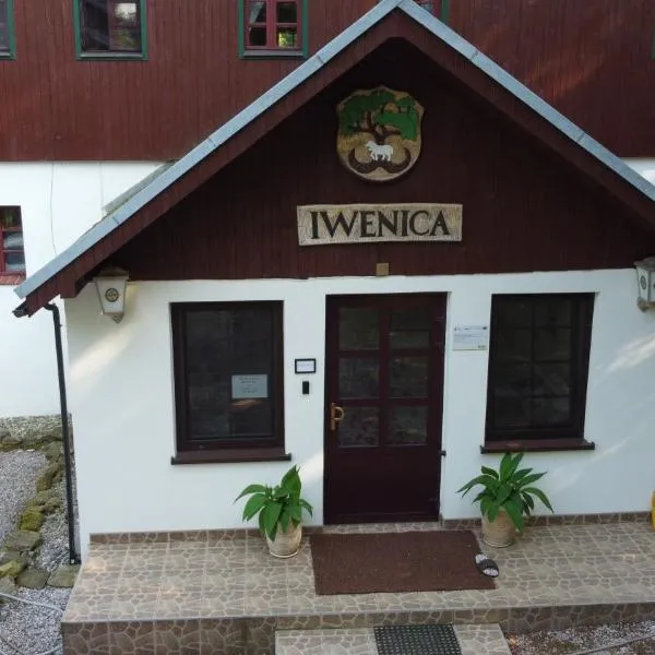 Iwenica, hotel in Stara Kamienica
