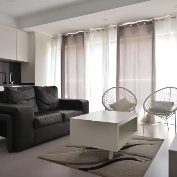 Duarte Apartments - Lux: Mindelo şehrinde bir otel