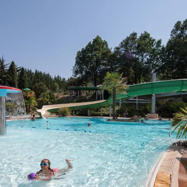 Camping maeva Escapades Le Domaine Aramis, hotel v destinaci Marsan