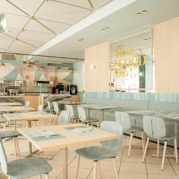 Unique Hotel, hotel em Cesenatico