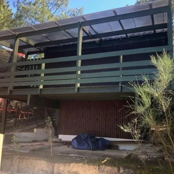 CHALET avec PISCINE proche LAC et OCEAN, hotel en Carcans