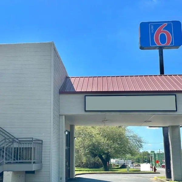 Motel 6 Forrest City AR, hôtel à Forrest City