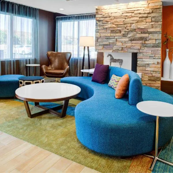Fairfield Inn & Suites by Marriott Hollister, hotel v destinaci Hollister