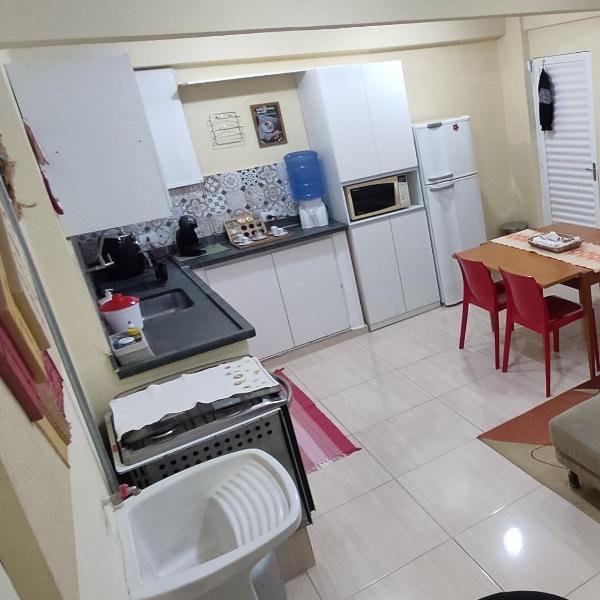 Apt 03 no piso superior com 1 qto e sem vaga de garagem - Foto 4