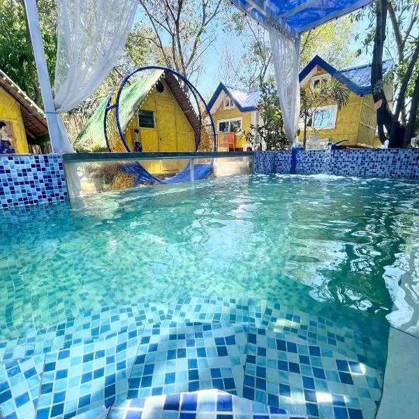 Beachfront Glamping with Mini Pool Exclusive Property, hotel v destinaci Lingayen