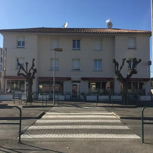 Le Logis Dauphinois, hotel in Le Péage-de-Roussillon