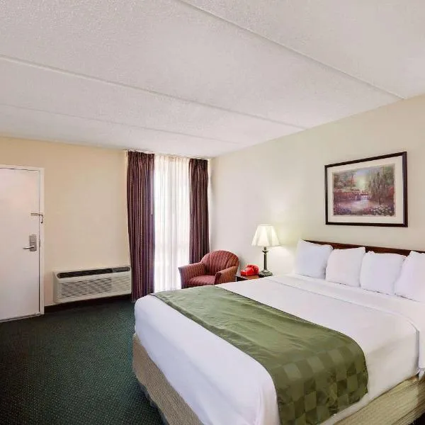 Days Inn by Wyndham Bay City, hotel in Van Vleck