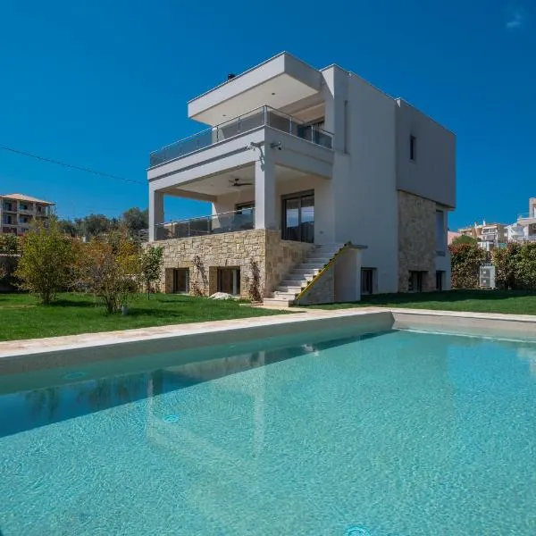Sea Wind Luxury Villa with Private Heated Pool Kassandra Halkidiki, ξενοδοχείο στη Νέα Φώκαια