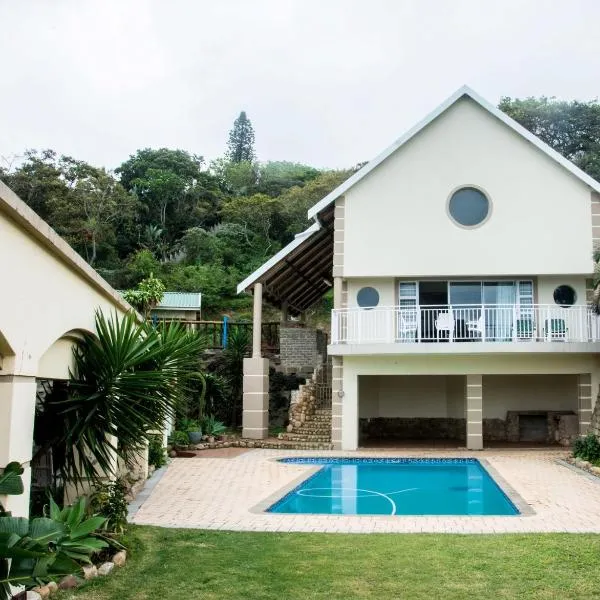 Ocean Breeze Beach House, hotel in Port Shepstone