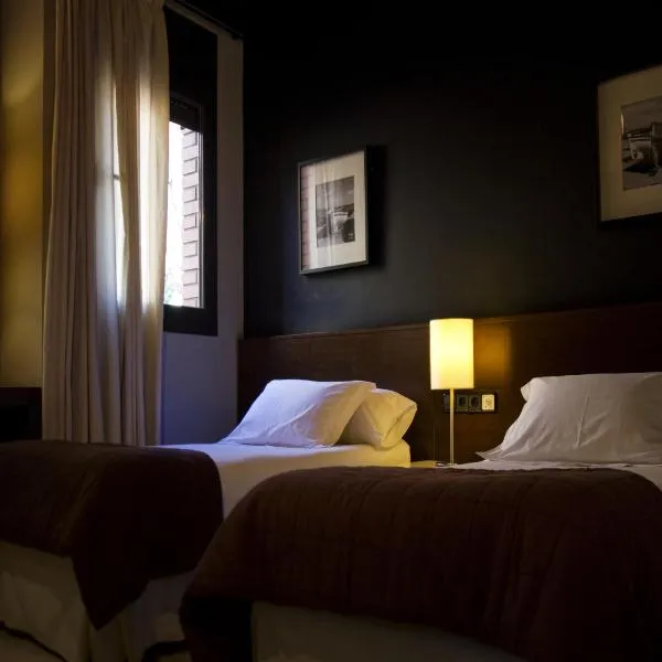 Hostal Badaloní, hotel v destinaci Badalona