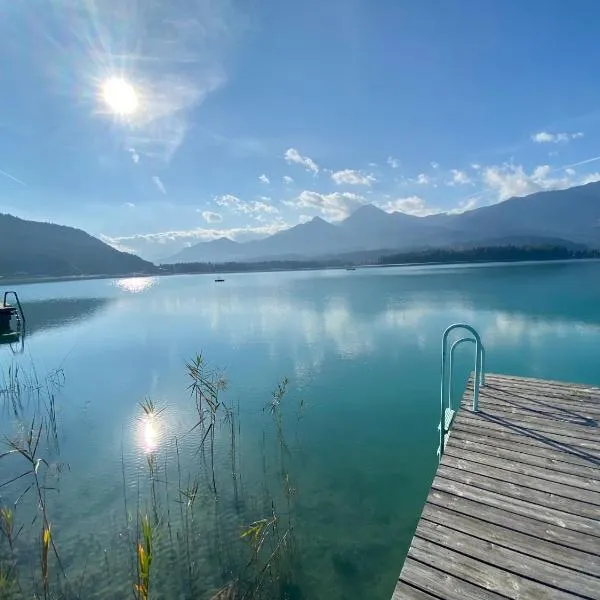 Seechalet Faaker See, hotel v destinaci Drobollach am Faakersee