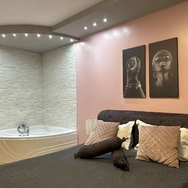 Room Jacuzzi “ATHENA”, hotel v destinaci Subotica