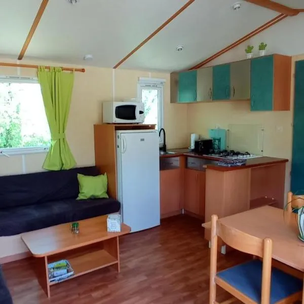 CAMPING LE BEL AIR Mobil home L'OLIVIER 4 personnes, hôtel à Limogne-en-Quercy