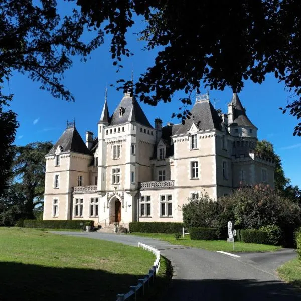 Château de la Rose, hotel i Cluis