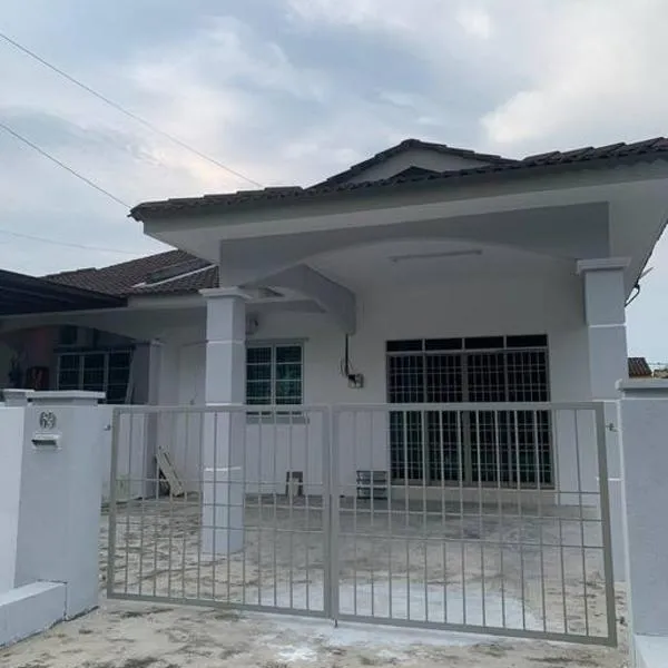 Homestay 69, hotel v destinaci Hutan Melintang